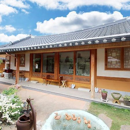 ג'אונג'ו Moran Guesthouse מראה חיצוני תמונה