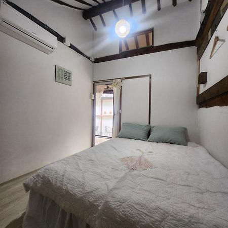ג'אונג'ו Moran Guesthouse מראה חיצוני תמונה