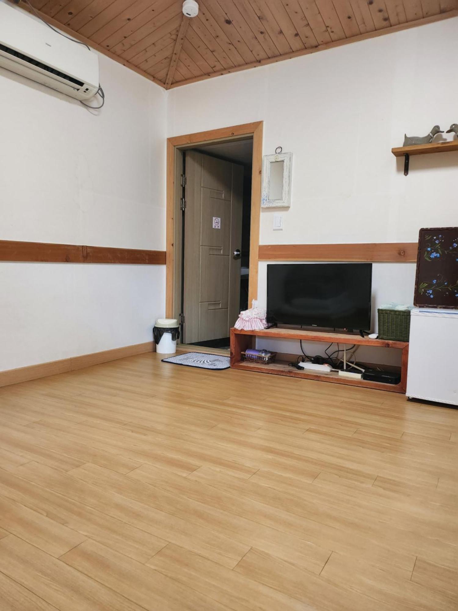 ג'אונג'ו Moran Guesthouse מראה חיצוני תמונה